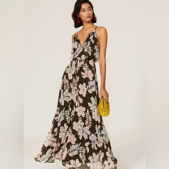 Sanctuary Dresses & Skirts - Sanctuary Green Floral Maxi Dress
